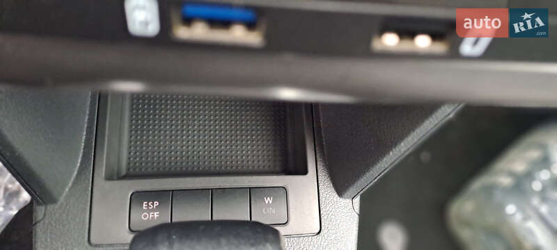 Минивэн Volkswagen Touran 2007 в Рожище