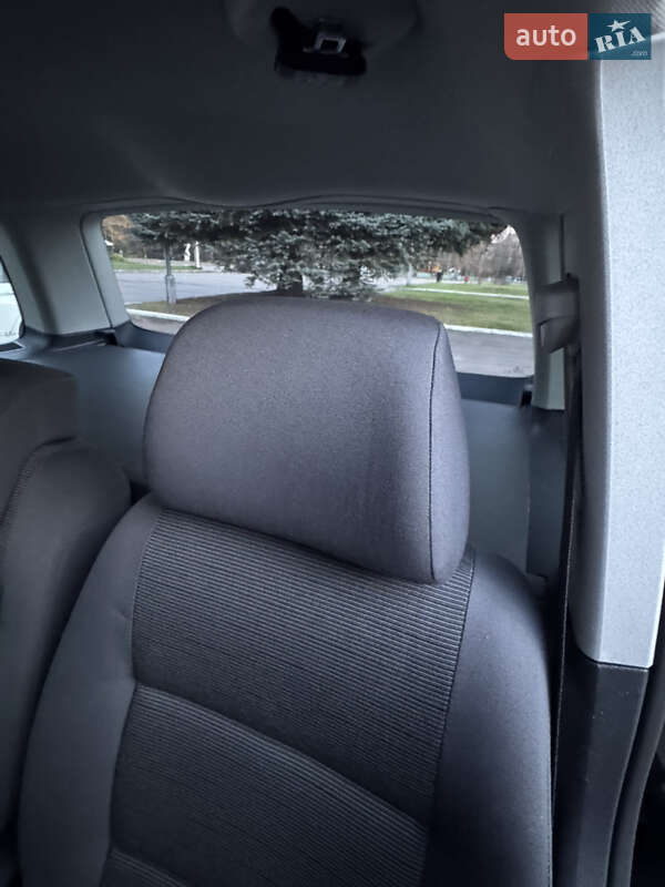 Минивэн Volkswagen Touran 2008 в Ровно