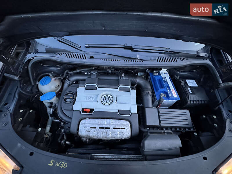 Минивэн Volkswagen Touran 2008 в Ровно