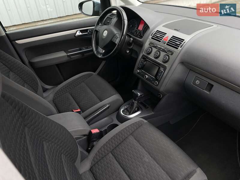 Минивэн Volkswagen Touran 2010 в Мукачево фото 4 Минивэн Volkswagen Touran 2010 в Мукачево
