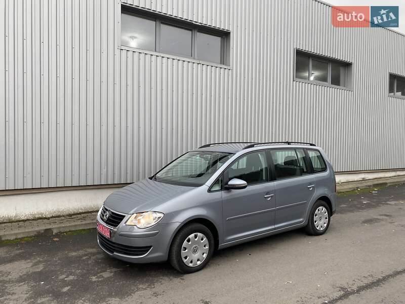 Минивэн Volkswagen Touran 2010 в Мукачево фото Минивэн Volkswagen Touran 2010 в Мукачево