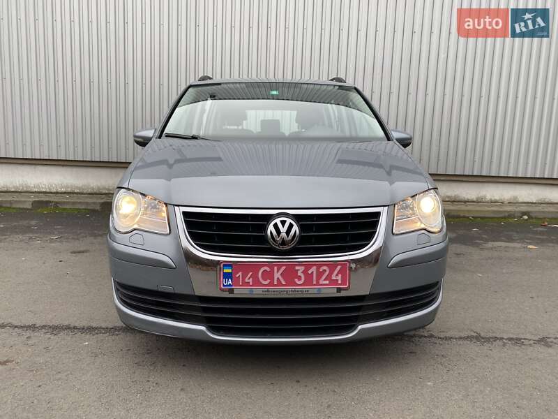 Минивэн Volkswagen Touran 2010 в Мукачево фото 25 Минивэн Volkswagen Touran 2010 в Мукачево