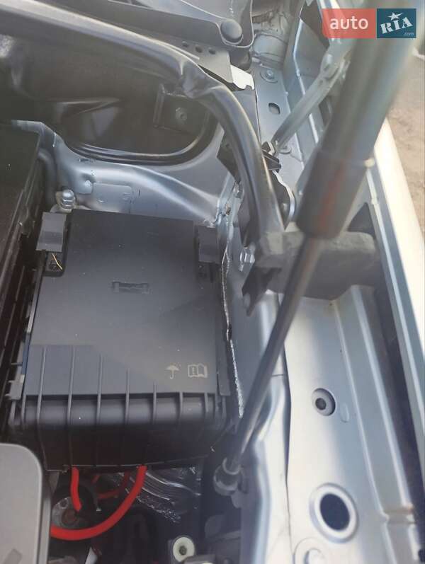 Минивэн Volkswagen Touran 2007 в Луцке