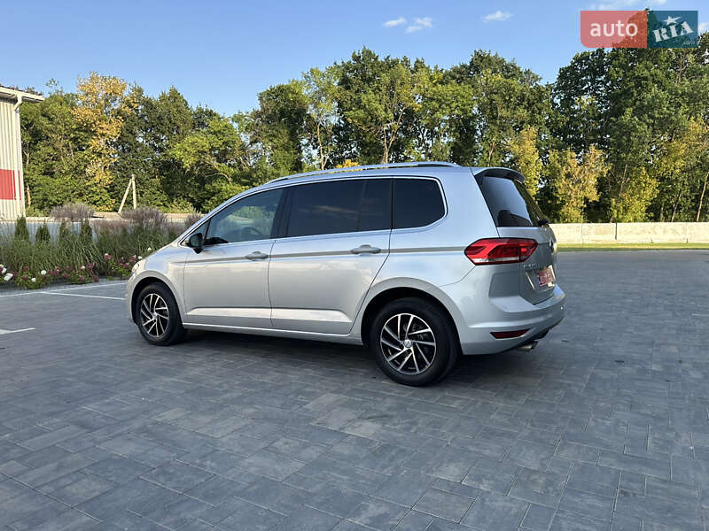 Микровэн Volkswagen Touran 2020 в Луцке