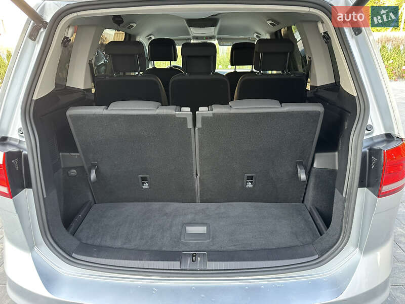 Микровэн Volkswagen Touran 2020 в Луцке