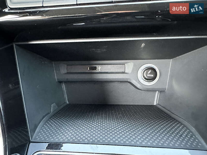 Микровэн Volkswagen Touran 2020 в Луцке