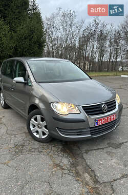 Минивэн Volkswagen Touran 2009 в Золотоноше