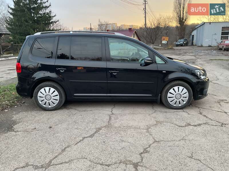 Минивэн Volkswagen Touran 2014 в Черновцах