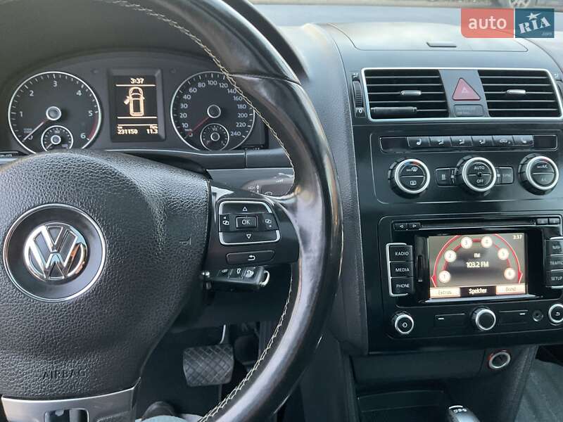 Минивэн Volkswagen Touran 2014 в Черновцах