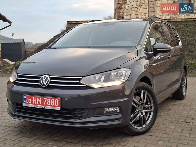 Volkswagen Touran 2021