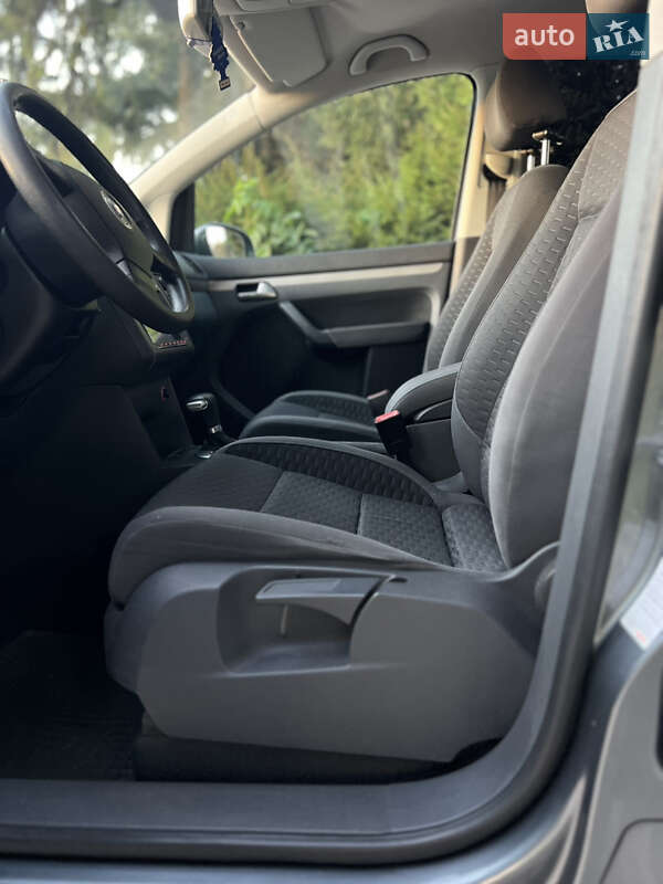 Минивэн Volkswagen Touran 2007 в Староконстантинове