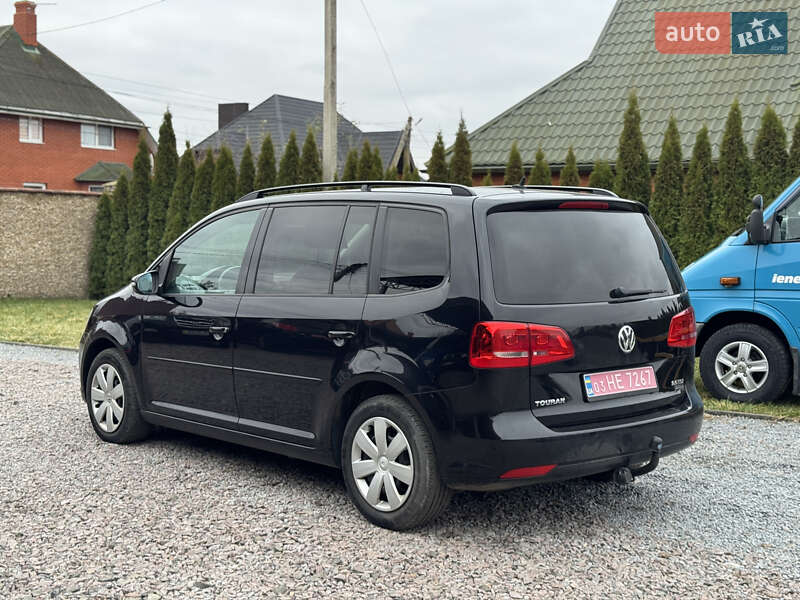 Минивэн Volkswagen Touran 2011 в Луцке фото 5 Минивэн Volkswagen Touran 2011 в Луцке