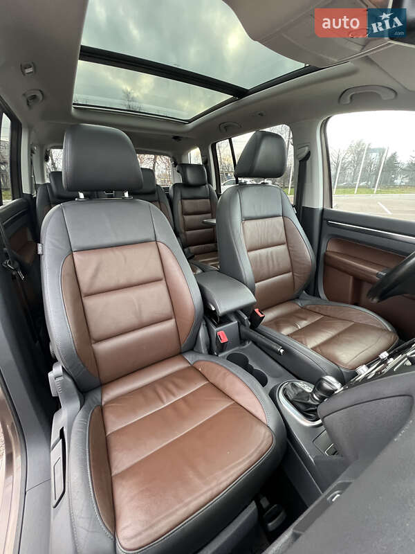 Минивэн Volkswagen Touran 2013 в Житомире фото 12 Минивэн Volkswagen Touran 2013 в Житомире