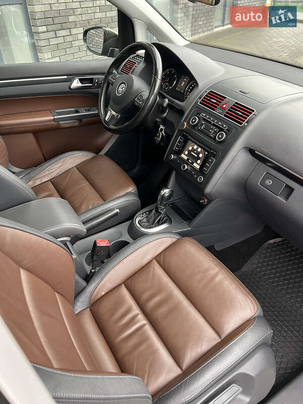 Минивэн Volkswagen Touran 2013 в Житомире фото 15 Минивэн Volkswagen Touran 2013 в Житомире