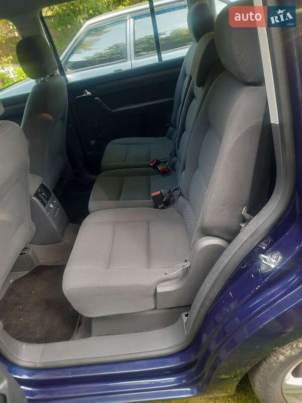 Минивэн Volkswagen Touran 2003 в Ивано-Франковске