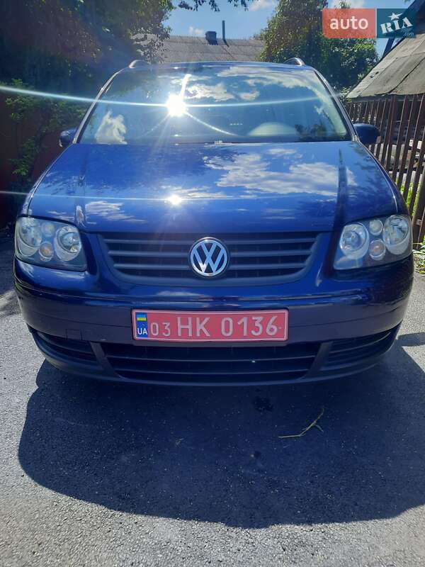 Минивэн Volkswagen Touran 2003 в Ивано-Франковске