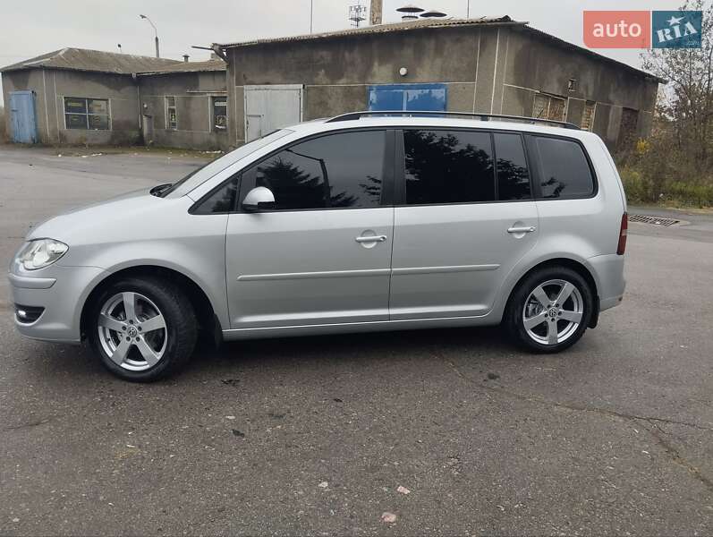 Минивэн Volkswagen Touran 2007 в Бердичеве