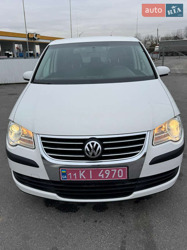 Минивэн Volkswagen Touran 2008 в Виннице