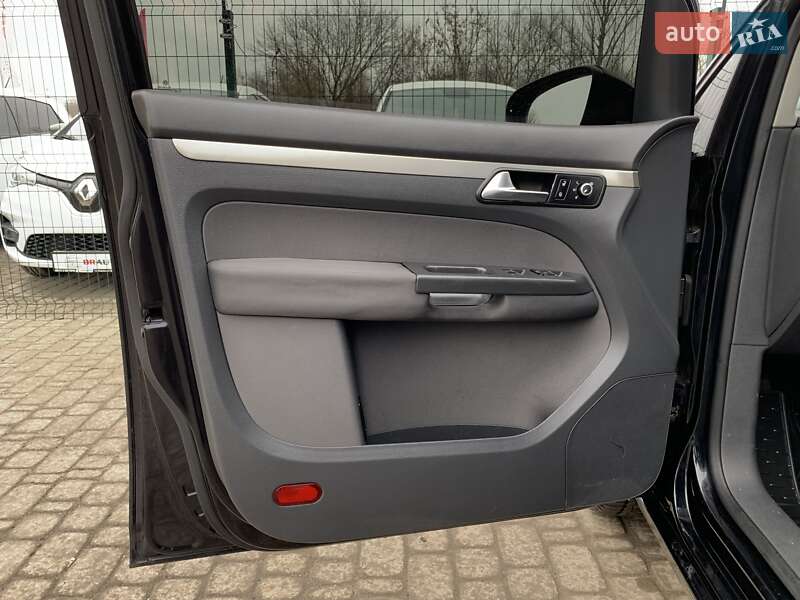 Мінівен Volkswagen Touran 2011 в Бердичеві