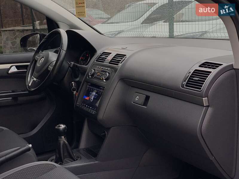 Мінівен Volkswagen Touran 2011 в Бердичеві