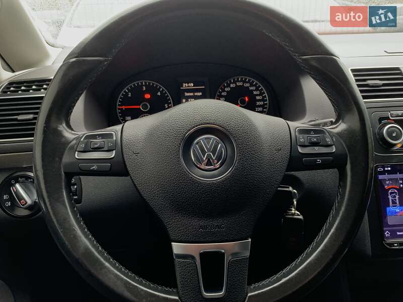Мінівен Volkswagen Touran 2011 в Бердичеві