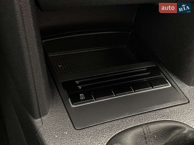 Мінівен Volkswagen Touran 2011 в Бердичеві