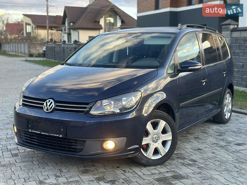 Минивэн Volkswagen Touran 2014 в Ровно