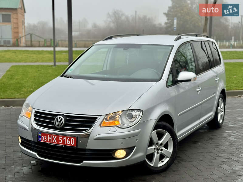 Мінівен Volkswagen Touran 2009 в Лубнах