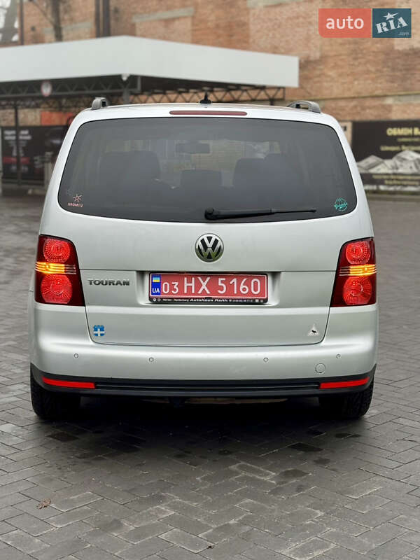 Мінівен Volkswagen Touran 2009 в Лубнах