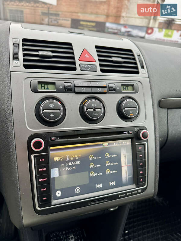 Мінівен Volkswagen Touran 2009 в Лубнах