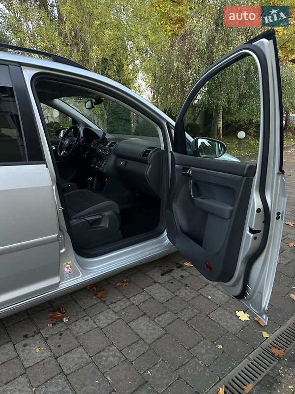 Минивэн Volkswagen Touran 2013 в Сарнах фото 43 Минивэн Volkswagen Touran 2013 в Сарнах