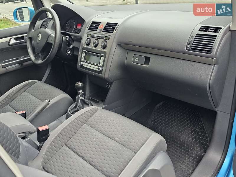 Минивэн Volkswagen Touran 2007 в Львове фото 14 Минивэн Volkswagen Touran 2007 в Львове