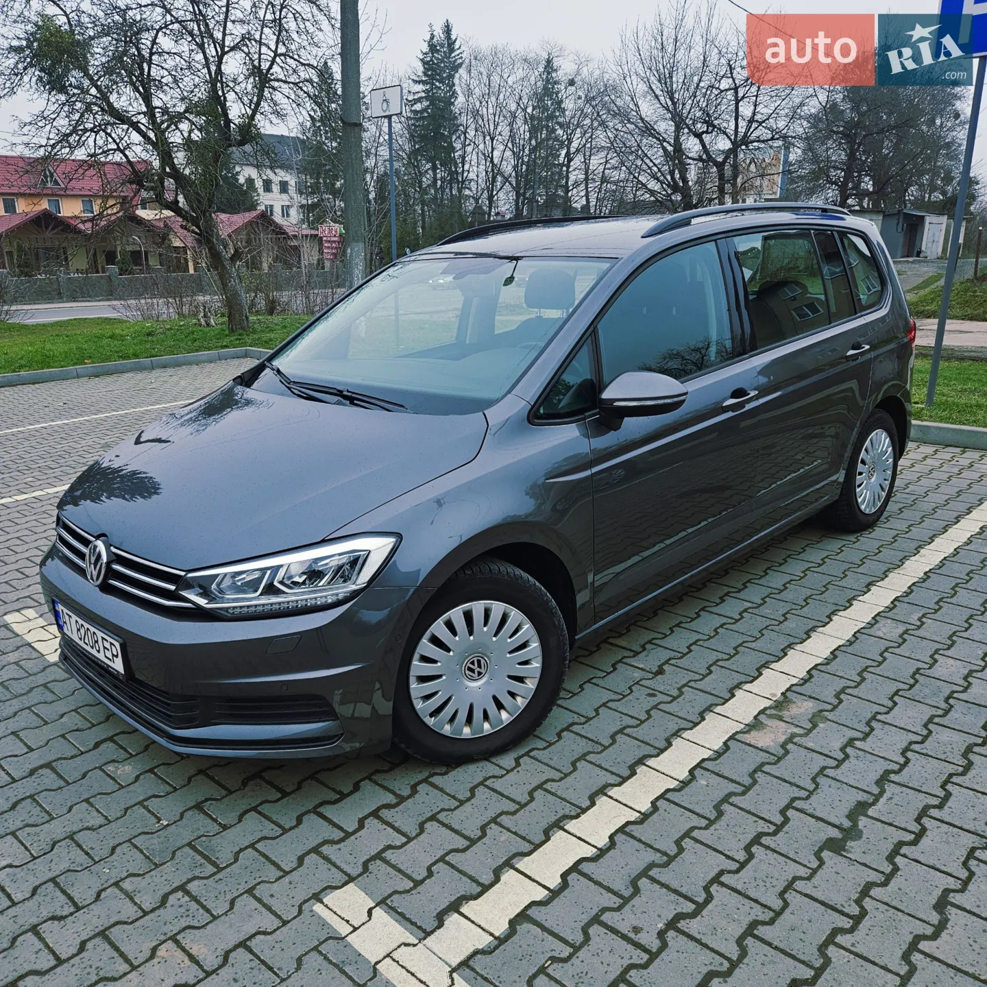 2017 Volkswagen Touran - мініатюра 2