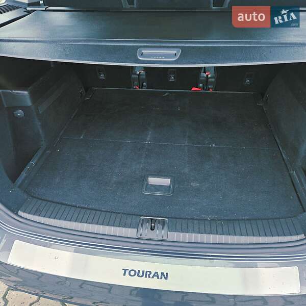 Микровэн Volkswagen Touran 2017 в Ивано-Франковске