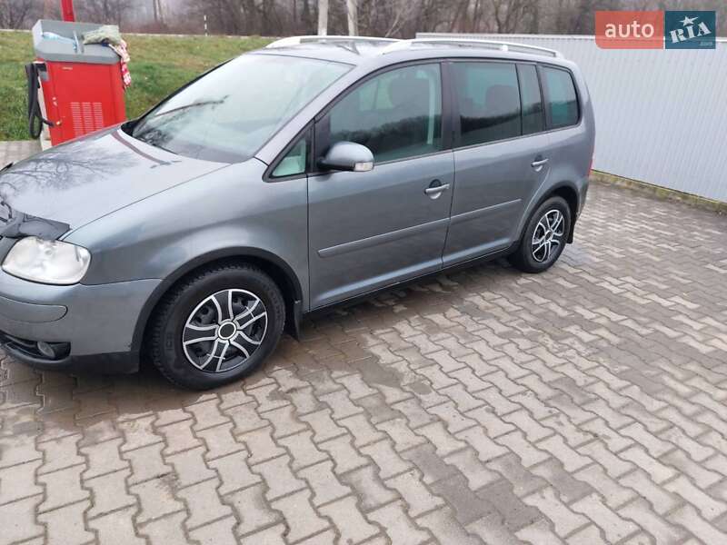 Мінівен Volkswagen Touran 2005 в Сторожинці фото 2 Мінівен Volkswagen Touran 2005 в Сторожинці