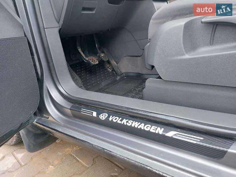 Мінівен Volkswagen Touran 2005 в Сторожинці фото 23 Мінівен Volkswagen Touran 2005 в Сторожинці