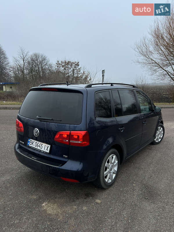 Мінівен Volkswagen Touran 2012 в Рівному