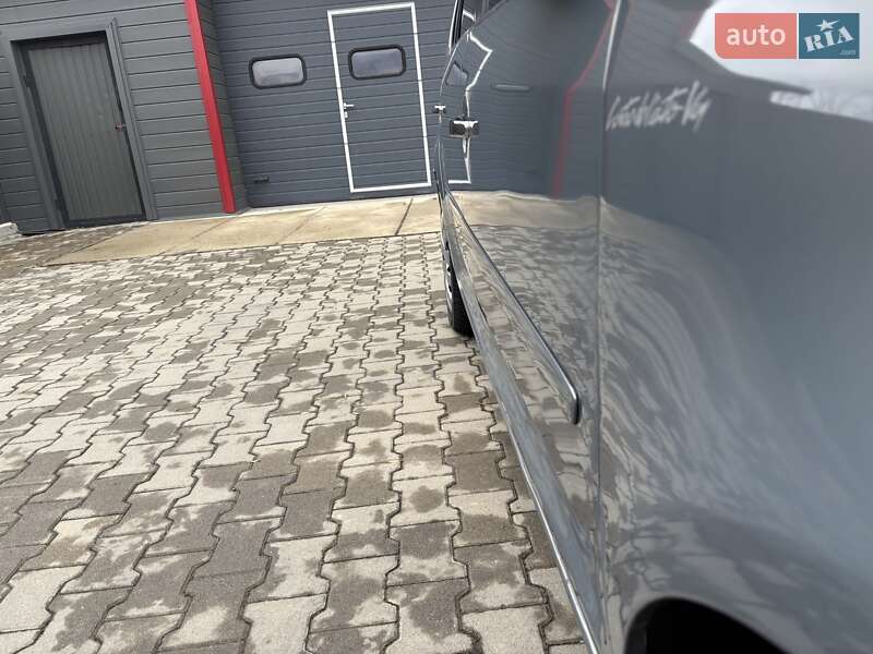 Минивэн Volkswagen Touran 2004 в Черновцах фото 47 Минивэн Volkswagen Touran 2004 в Черновцах