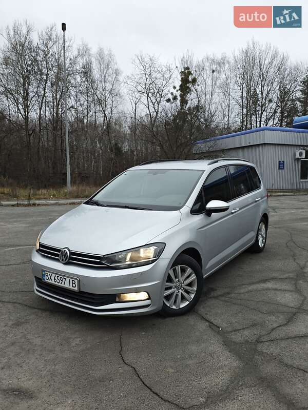 Микровэн Volkswagen Touran 2016 в Славуте