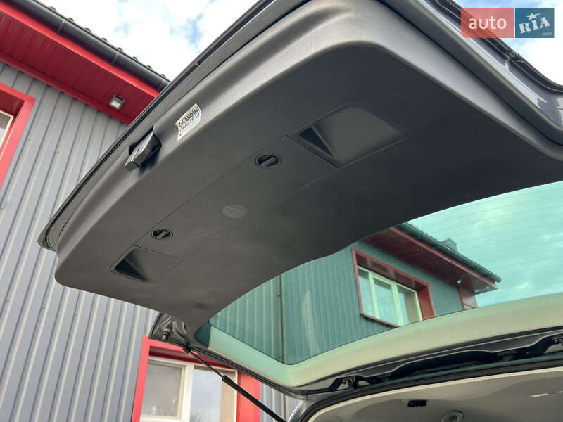 Минивэн Volkswagen Touran 2007 в Лубнах