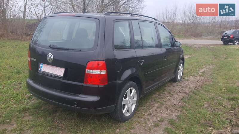 Минивэн Volkswagen Touran 2006 в Ровно