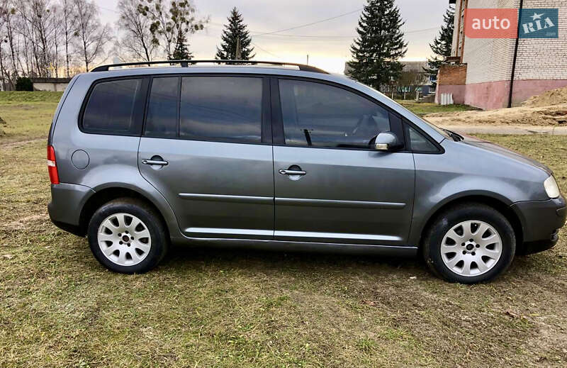 Минивэн Volkswagen Touran 2004 в Ковеле