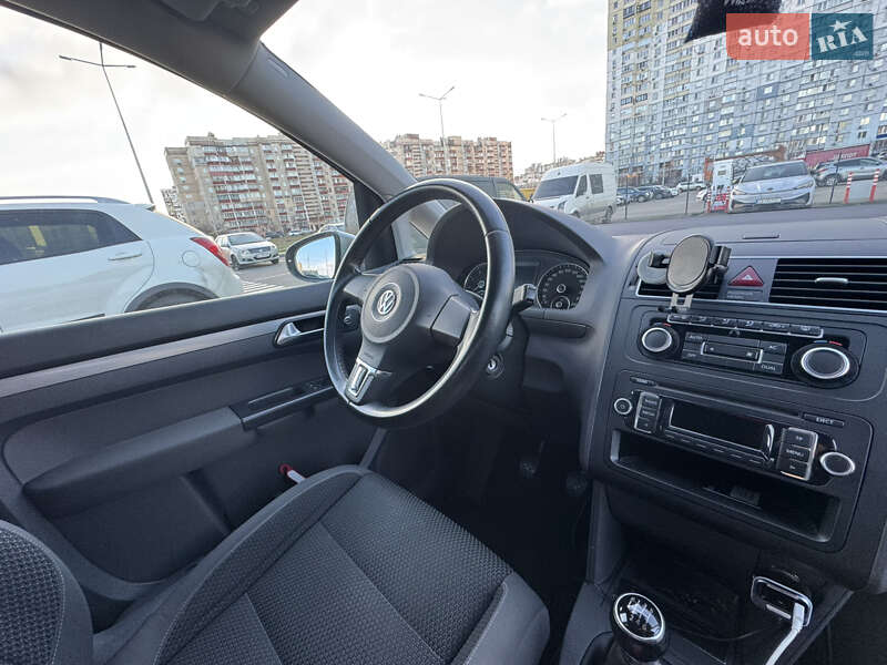 Минивэн Volkswagen Touran 2012 в Киеве