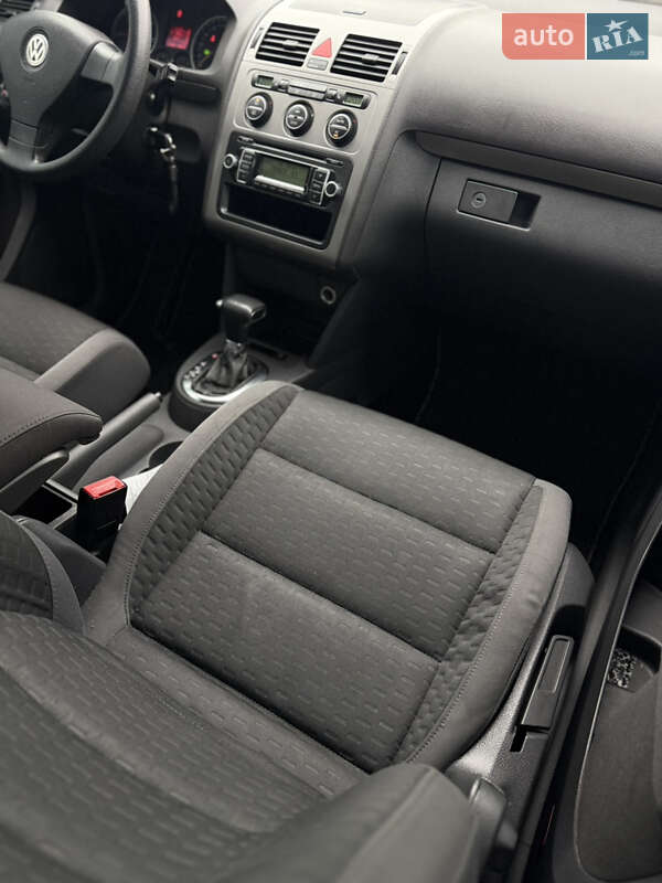 Минивэн Volkswagen Touran 2008 в Черновцах фото 10 Минивэн Volkswagen Touran 2008 в Черновцах