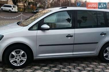 Минивэн Volkswagen Touran 2012 в Черноморске