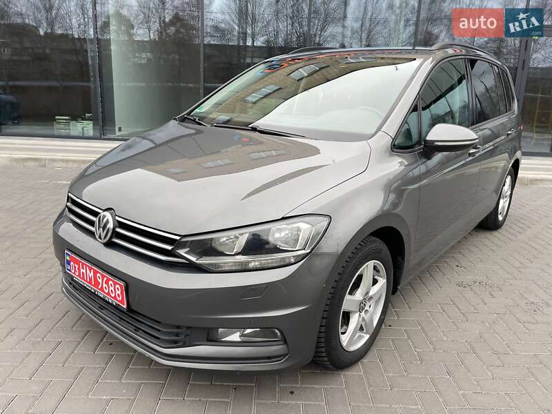 Volkswagen Touran 2016