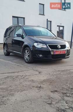 Мінівен Volkswagen Touran 2008 в Луцьку