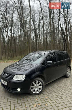 Мінівен Volkswagen Touran 2005 в Умані