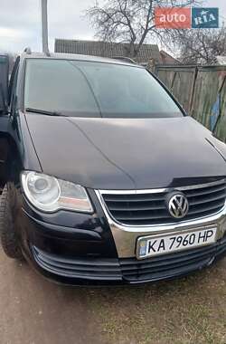 Минивэн Volkswagen Touran 2009 в Чернигове