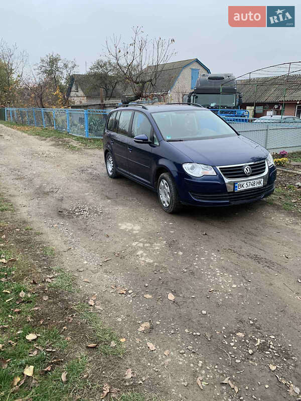 Минивэн Volkswagen Touran 2010 в Немирове фото 2 Минивэн Volkswagen Touran 2010 в Немирове